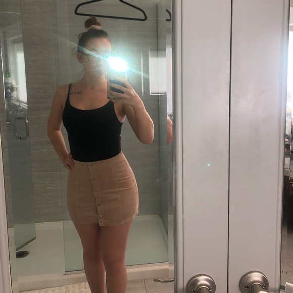 Skirt - Picture 1 of 2